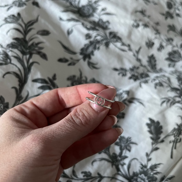 Gucci Interlocking G Silver Ring size 6 - Picture 3 of 4
